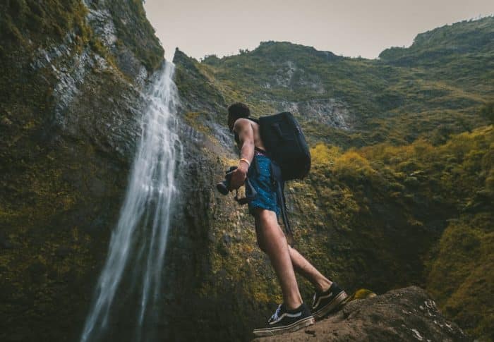 Comment Capturer l’Essence d’un Voyage à Travers la Photographie ?